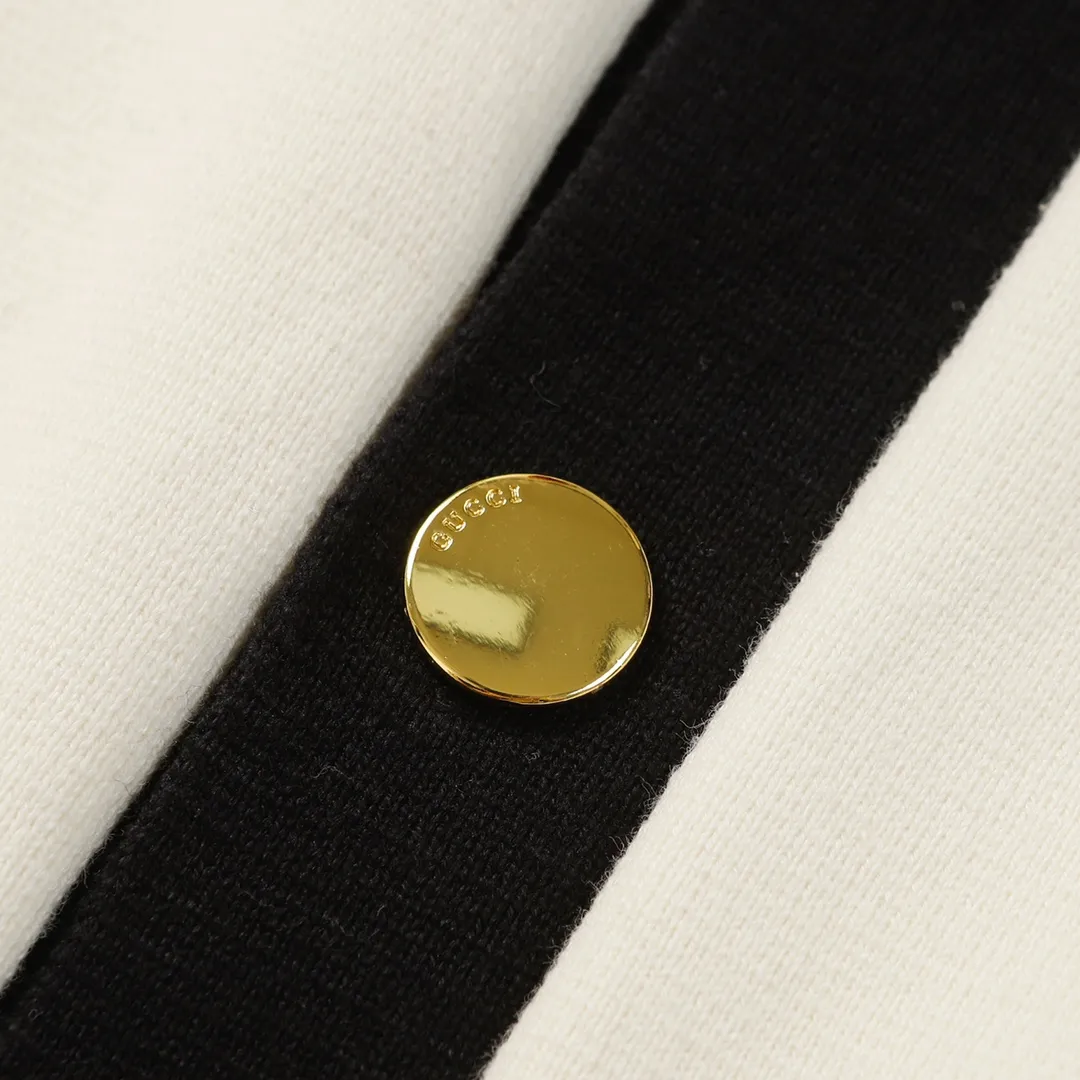 【2026】【GUCCI 公式旗艦店】グッチ  セーター好評に付き再入荷！250108