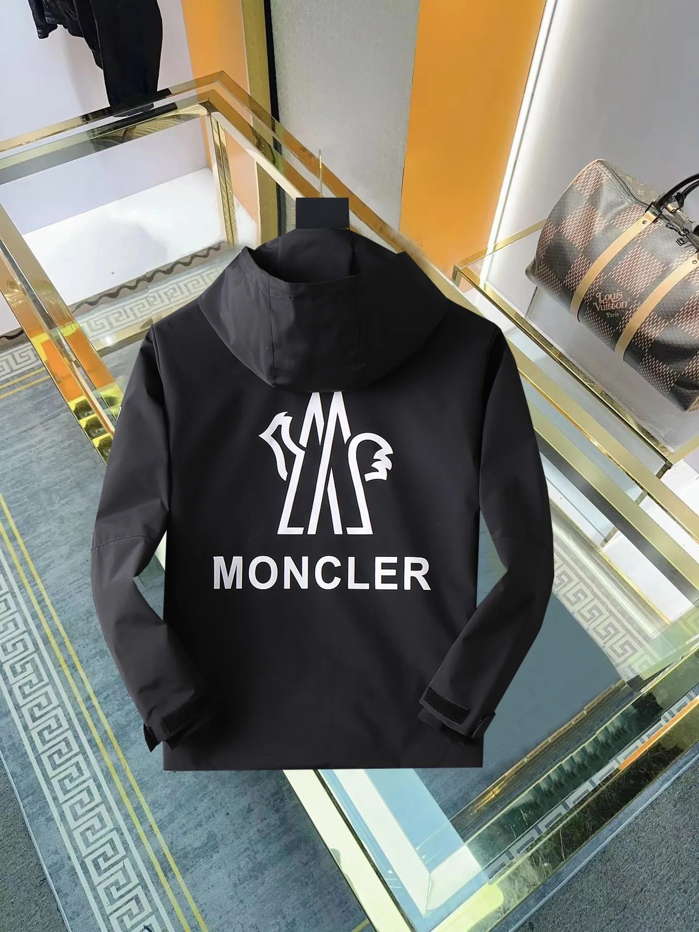 【2026】【MONCLER 公式旗艦店】 モンクレール  ジャケット着 ご好評に付き再入荷！250106