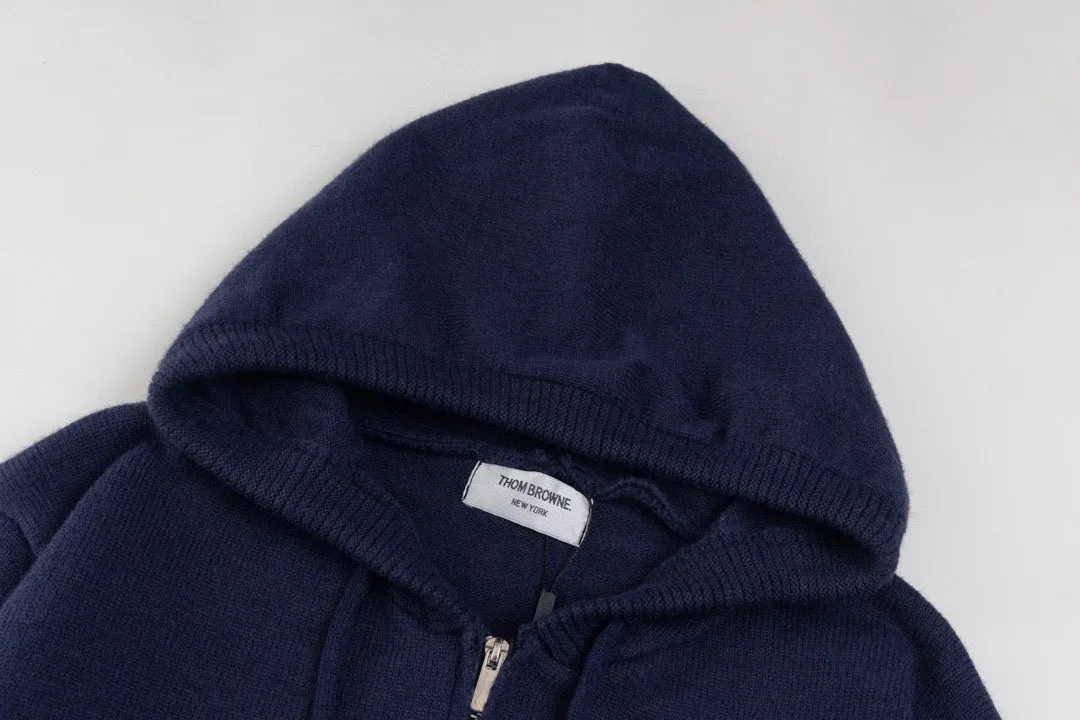 【2026】【ThomBrowne   公式旗艦店】トムブラウン  セーター   ご好評に付き再入荷！241230