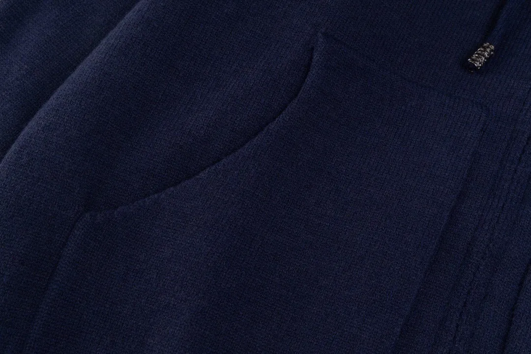 【2026】【ThomBrowne   公式旗艦店】トムブラウン  セーター   ご好評に付き再入荷！241230