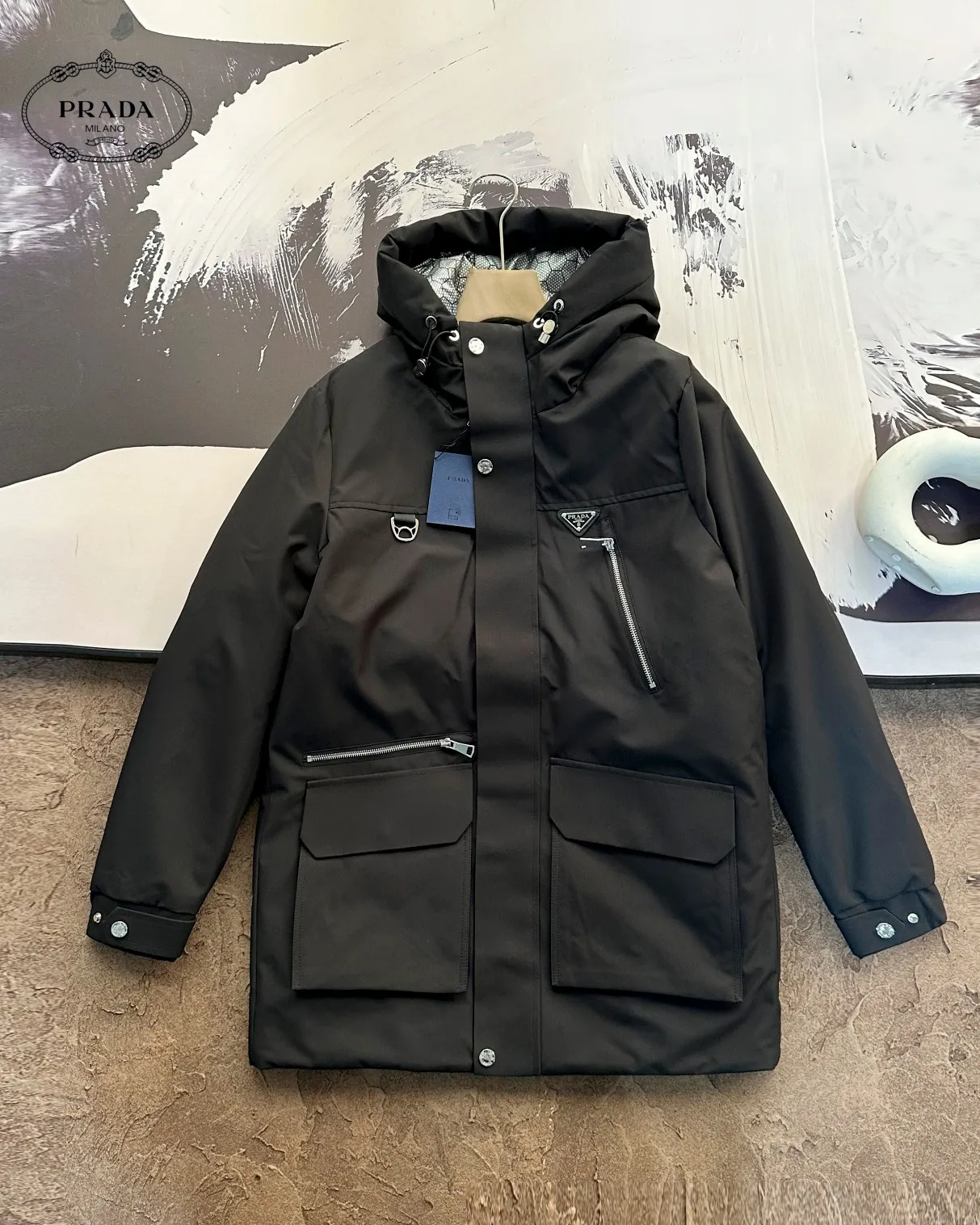 【2026】【PRADA  公式旗艦店】プラダ  ダウンジャケット好評に付き再入荷！241227