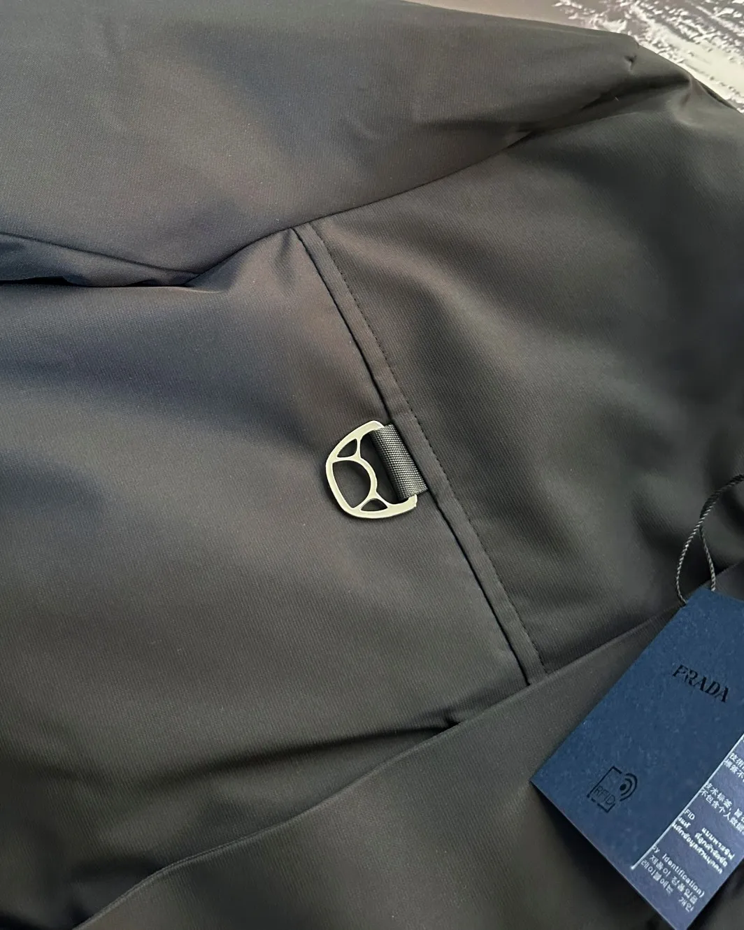 【2026】【PRADA  公式旗艦店】プラダ  ダウンジャケット好評に付き再入荷！241227