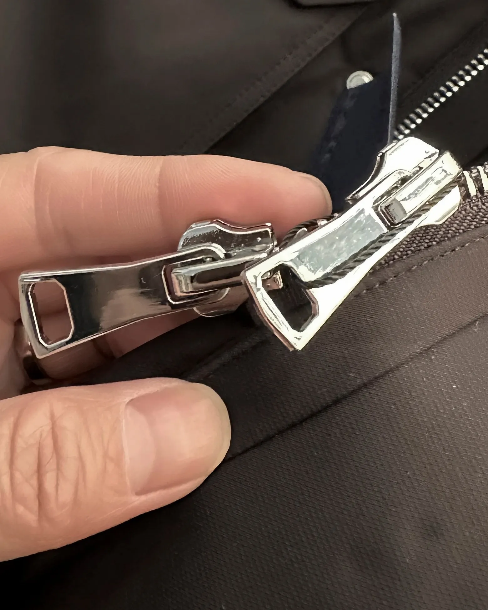 【2026】【PRADA  公式旗艦店】プラダ  ダウンジャケット好評に付き再入荷！241227