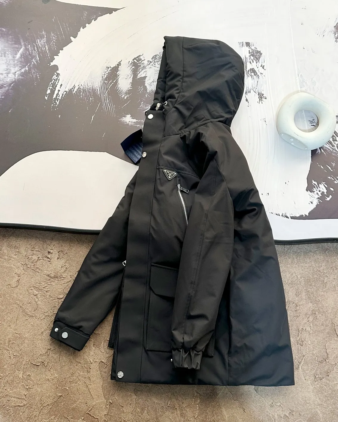 【2026】【PRADA  公式旗艦店】プラダ  ダウンジャケット好評に付き再入荷！241227