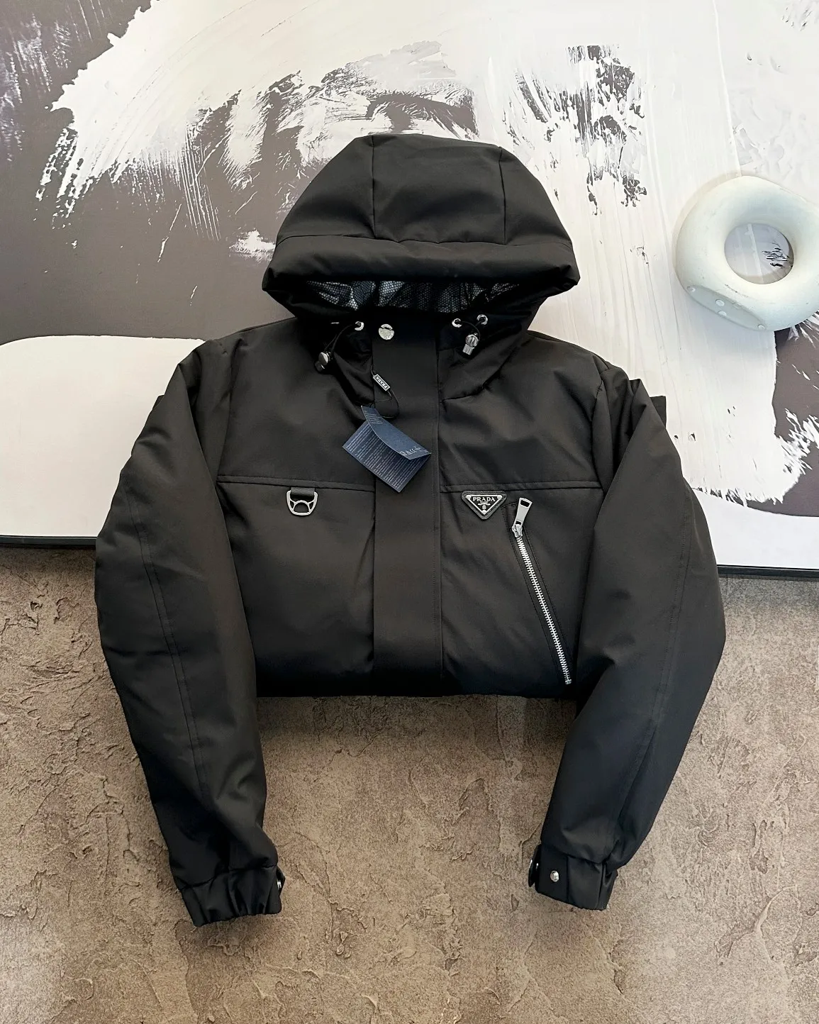 【2026】【PRADA  公式旗艦店】プラダ  ダウンジャケット好評に付き再入荷！241227