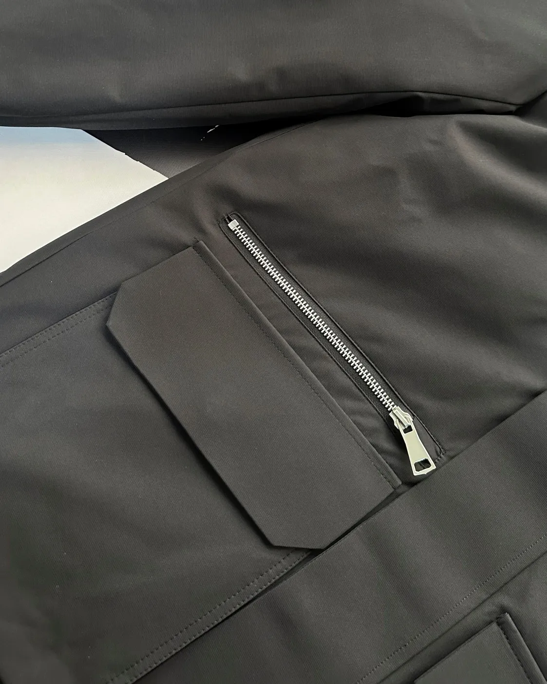 【2026】【PRADA  公式旗艦店】プラダ  ダウンジャケット好評に付き再入荷！241227