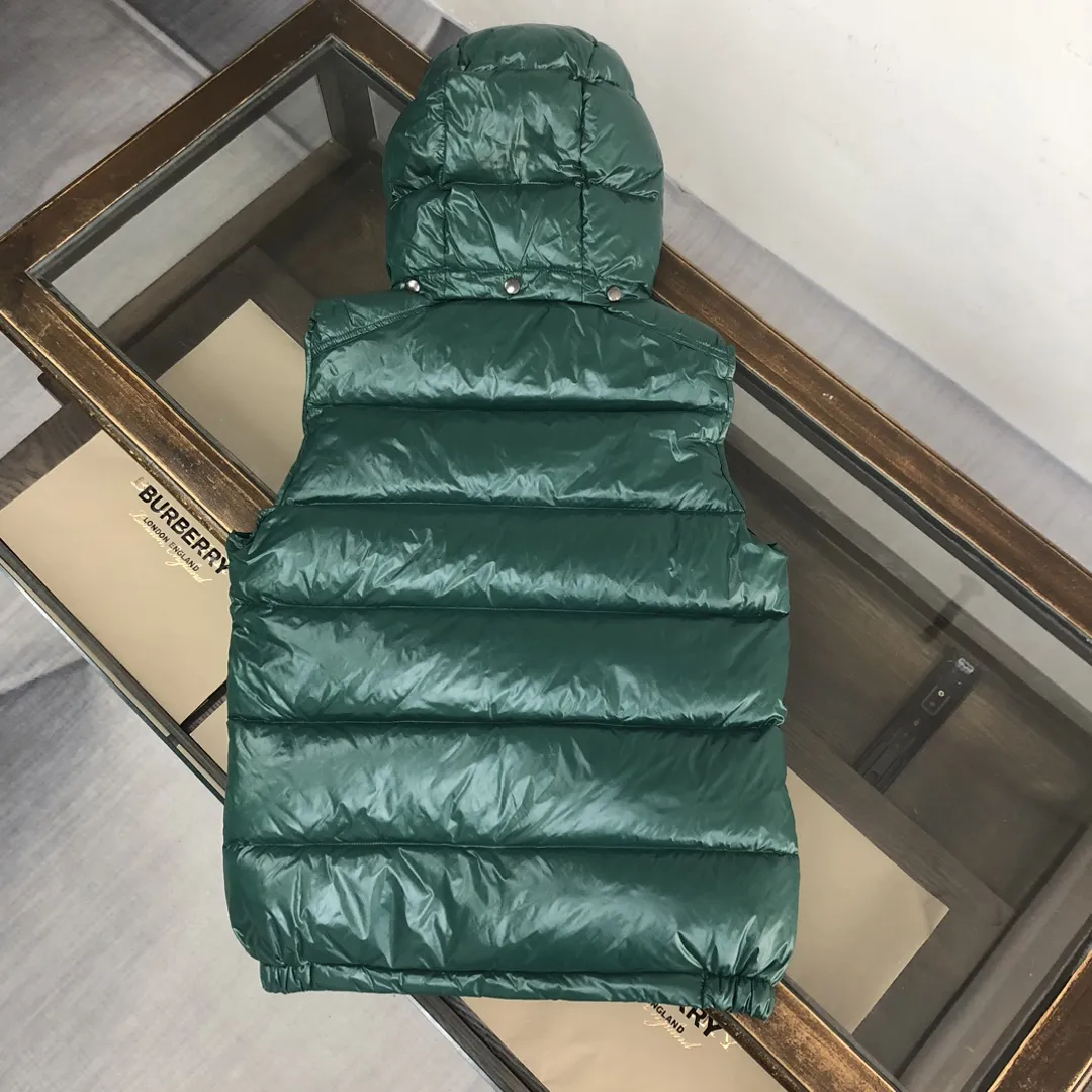 【2026】【MONCLER 公式旗艦店】モンクレール  ダウンベスト 好評に付き再入荷！ 241224