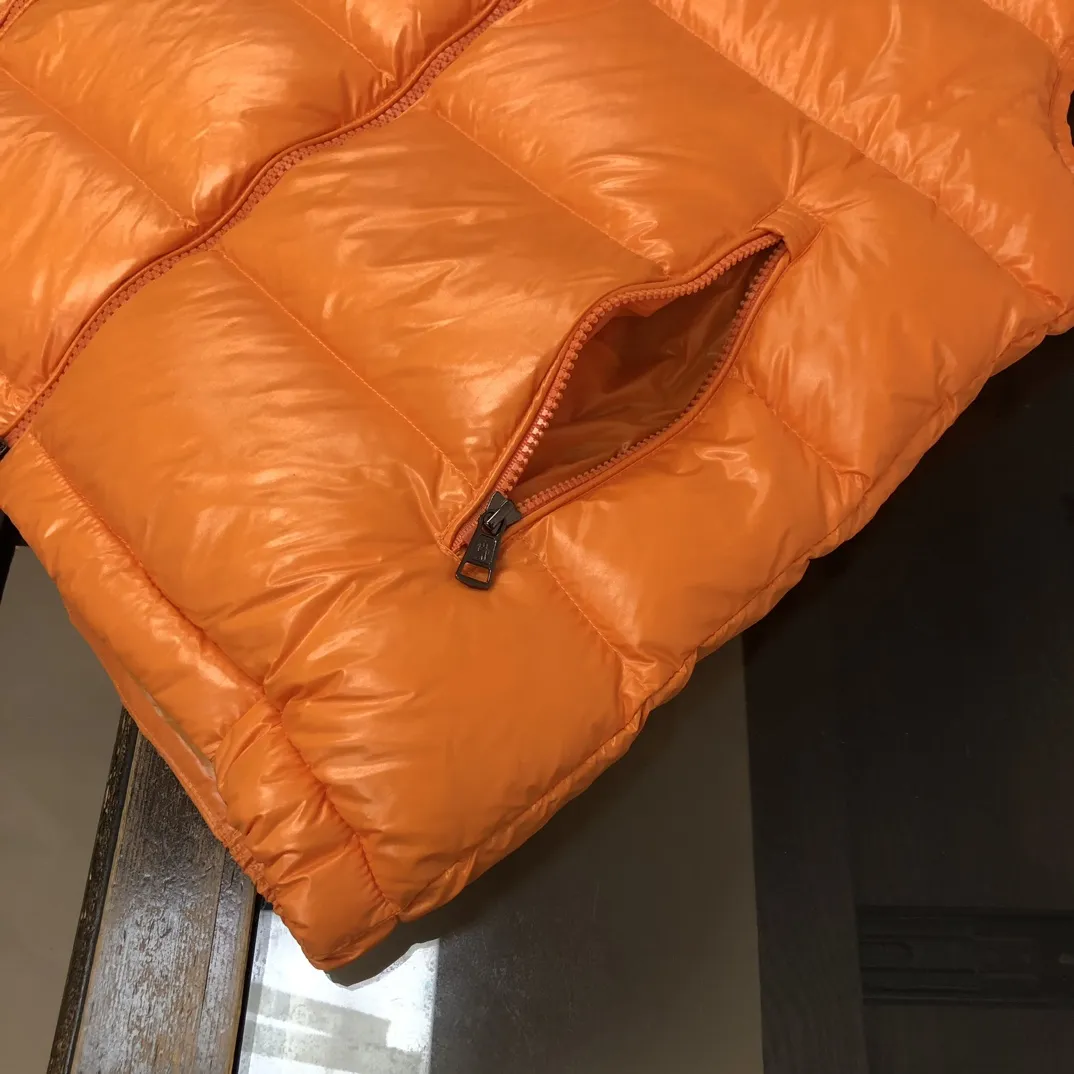 【2026】【MONCLER 公式旗艦店】モンクレール  ダウンベスト 好評に付き再入荷！ 241224
