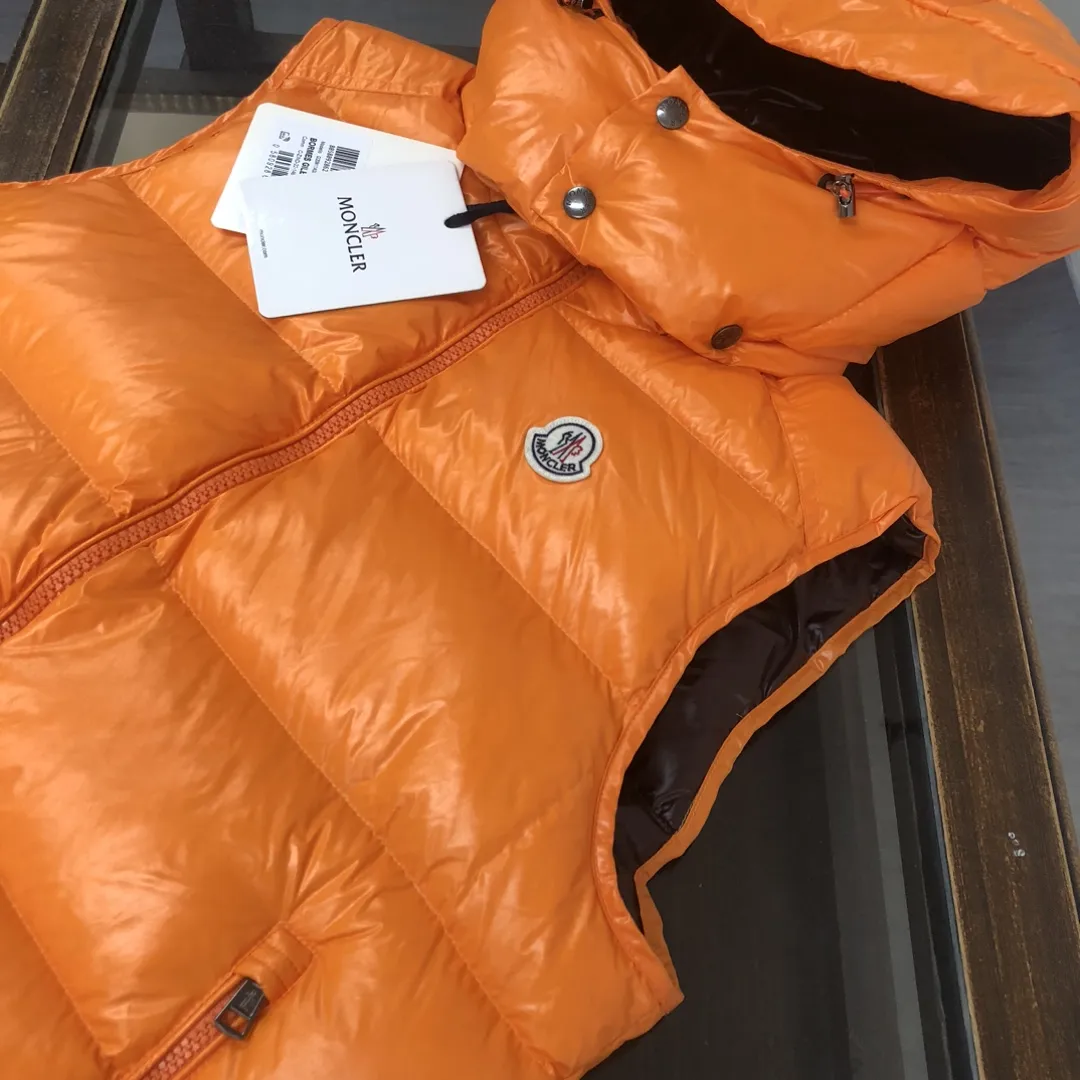 【2026】【MONCLER 公式旗艦店】モンクレール  ダウンベスト 好評に付き再入荷！ 241224