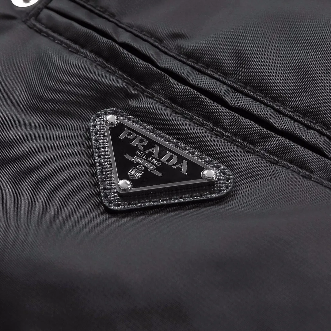 【2026】【PRADA  公式旗艦店】プラダ  ジャケット着 好評に付き再入荷 241224