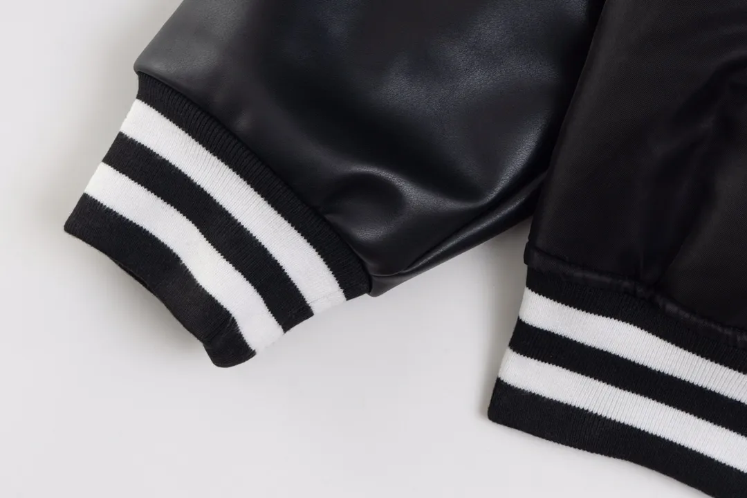【2026】【PRADA  公式旗艦店】 プラダ  ジャケット着 ご好評に付き再入荷！241224
