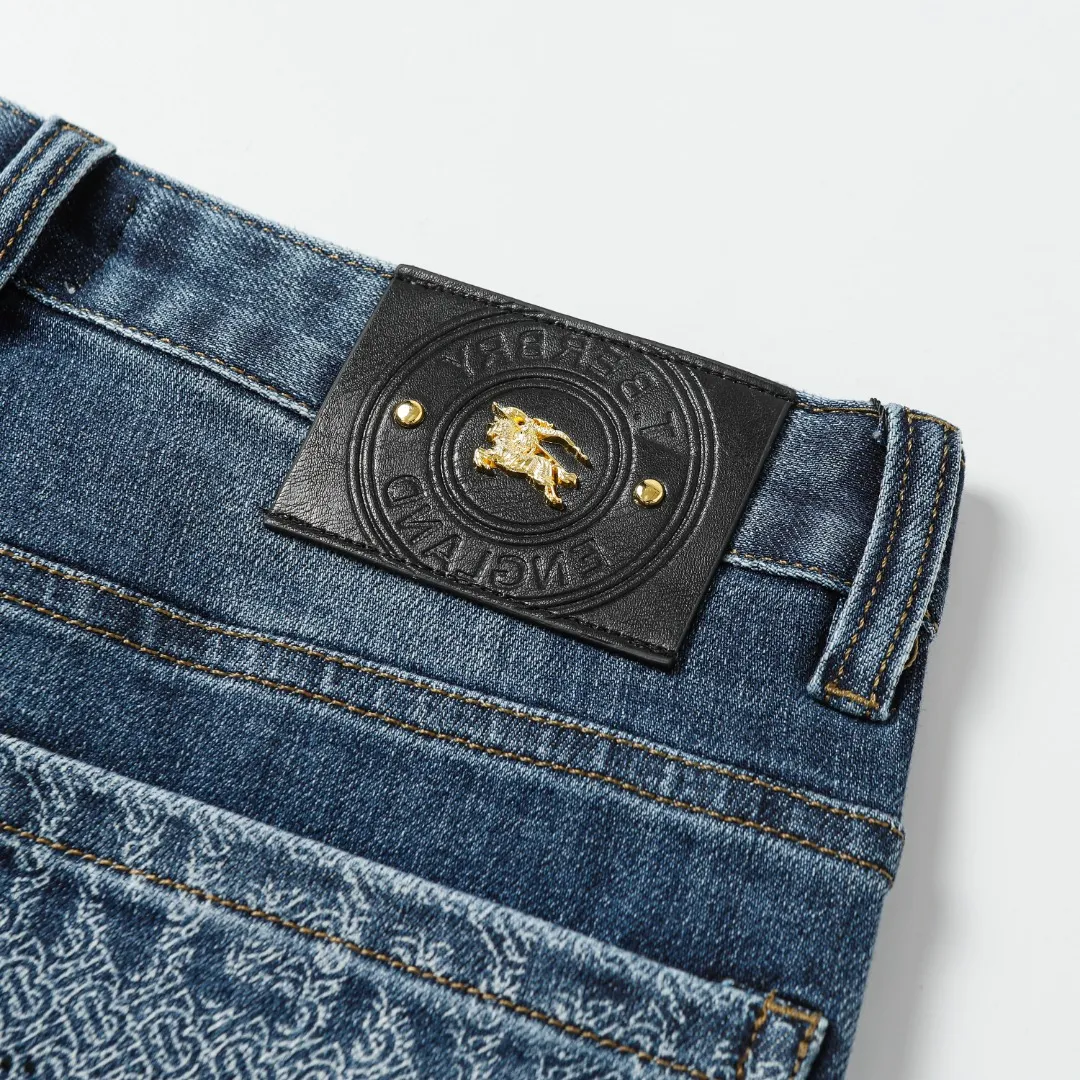 【2026】【MONCLER  公式旗艦店】 モンクレール  ジーパン  ご好評に付き再入荷！ 241220