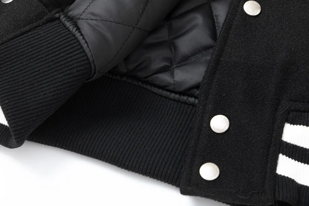 【2026】【OFF-WHITE  公式旗艦店】オフホワイト  野球着  ジャケット着ご好評に付き再入荷！241216