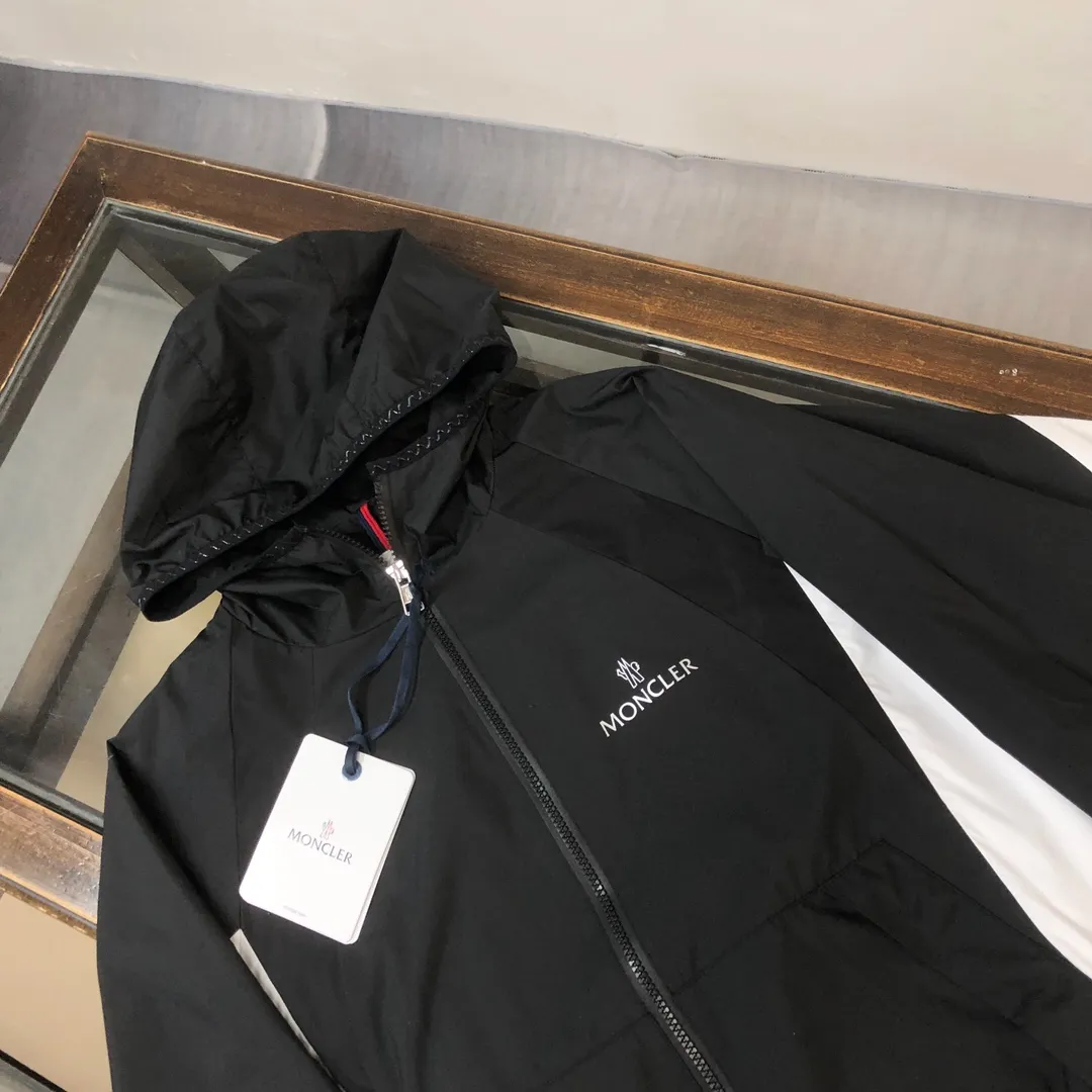 【2026】【MONCLER 公式旗艦店】 モンクレール  ジャケット着 ご好評に付き再入荷！241212