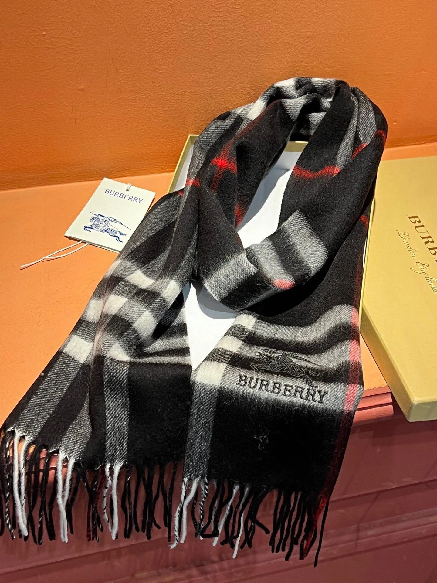【2026】【BURBERRY  バーバリー】スカーフ30*180CM  241209