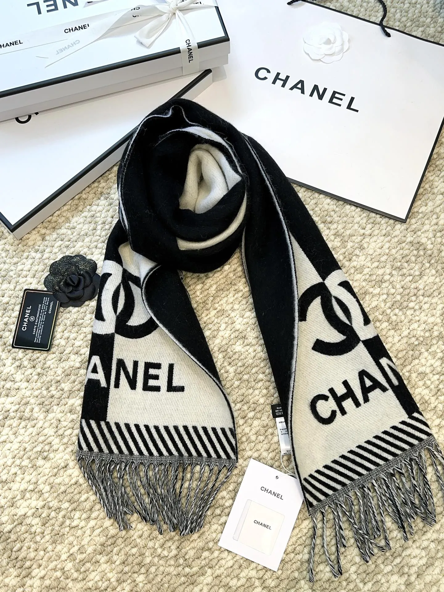 【2026】【CHANEL  シャネル 】スカーフ184*34CM  241209