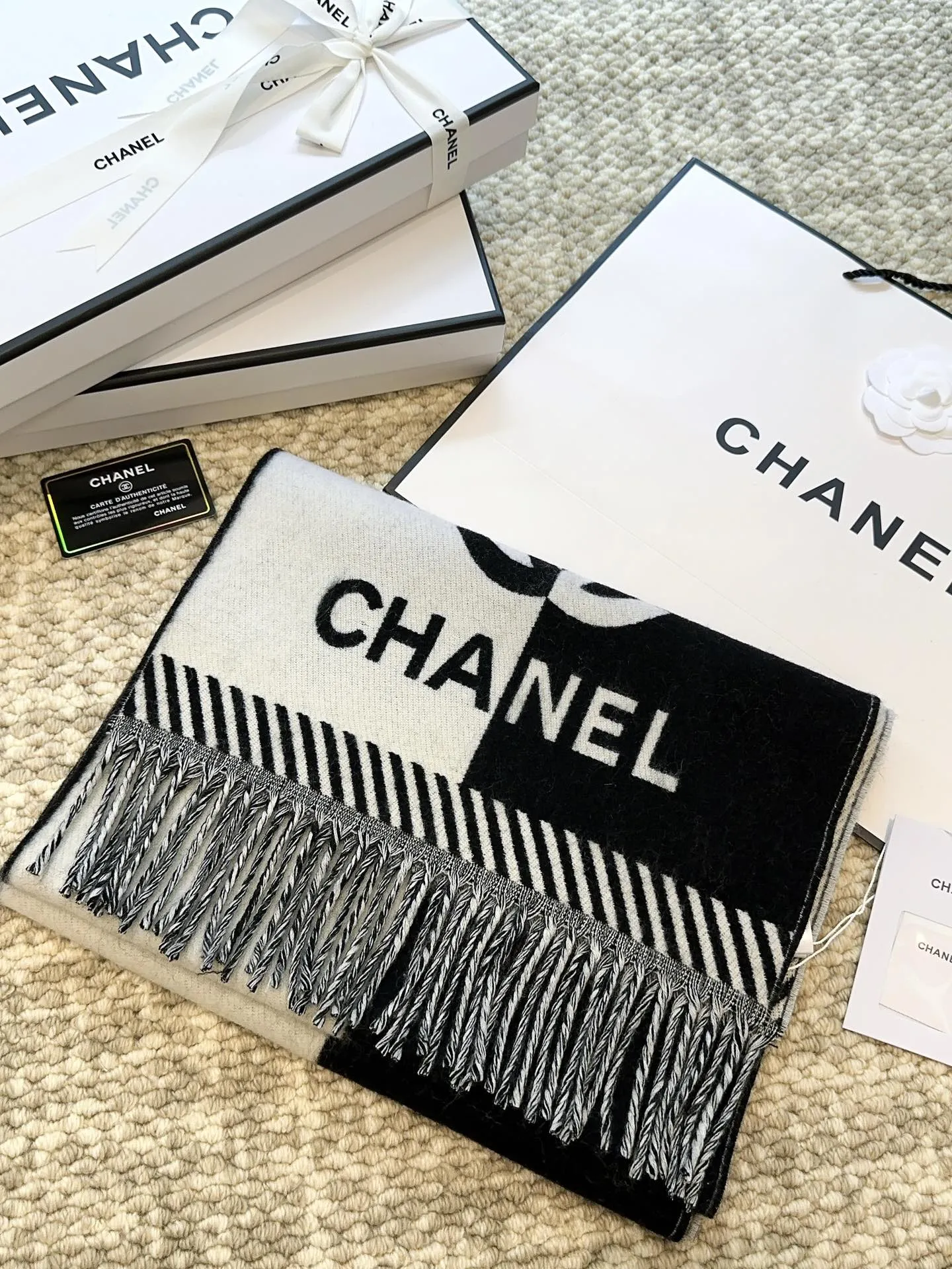 【2026】【CHANEL  シャネル 】スカーフ184*34CM  241209