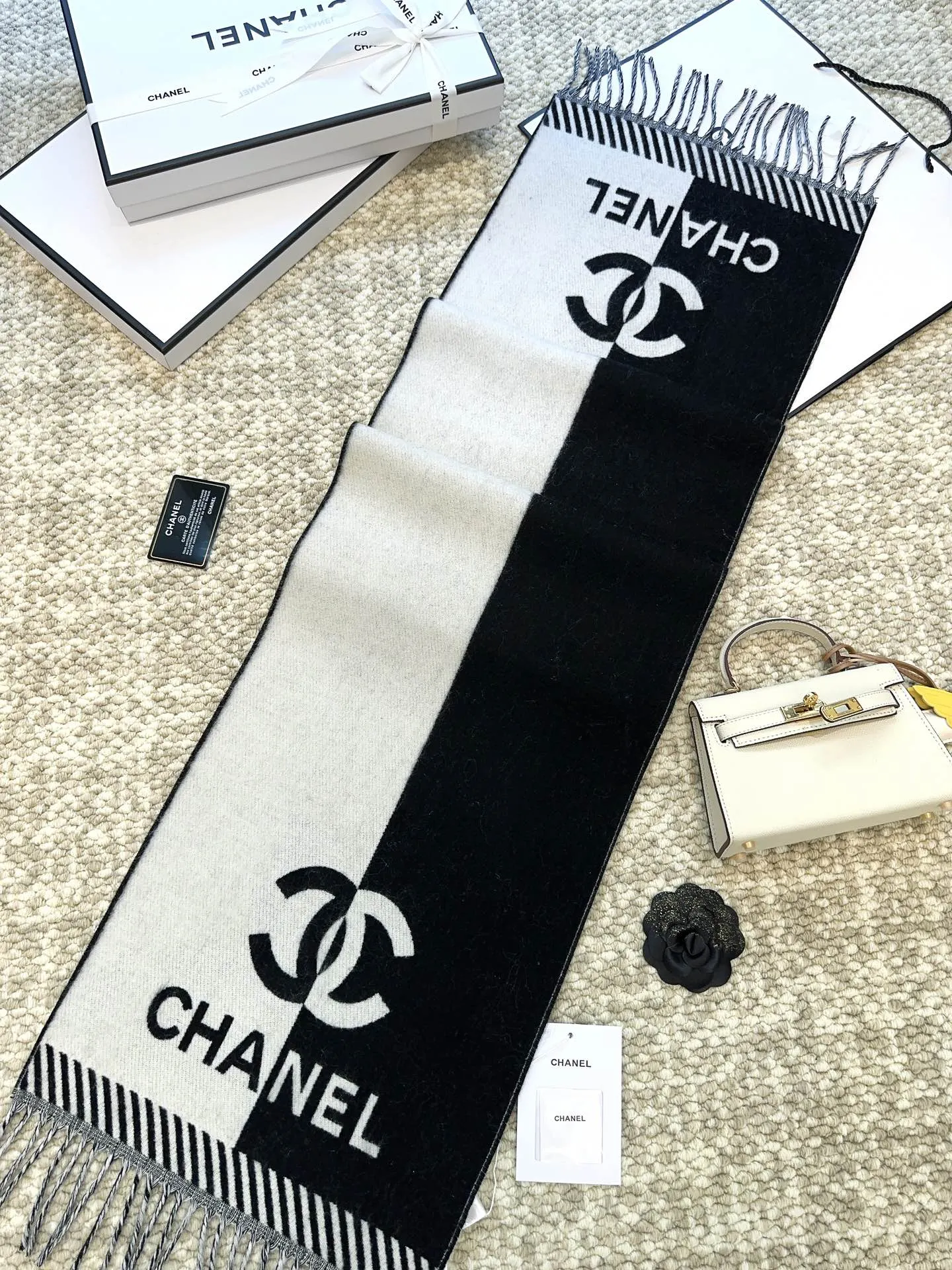 【2026】【CHANEL  シャネル 】スカーフ184*34CM  241209