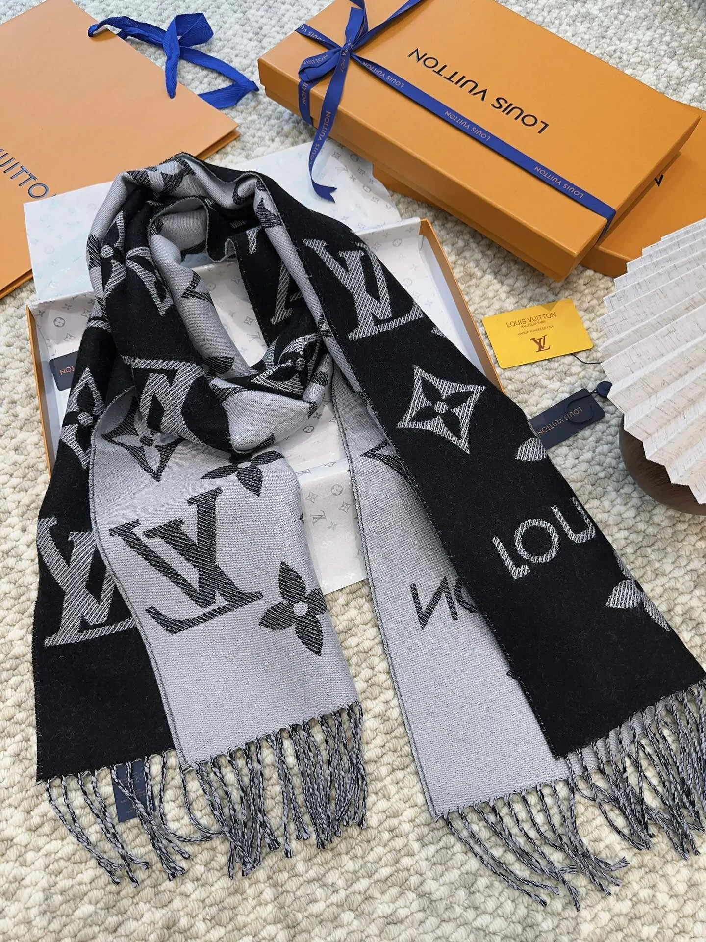 【2026】LV【LOUIS VUITTON   ルイヴィトン】スカーフ 186*34CM   241207