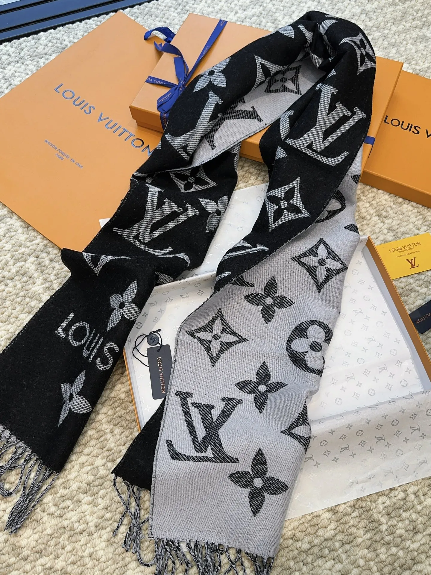 【2026】LV【LOUIS VUITTON   ルイヴィトン】スカーフ 186*34CM   241207