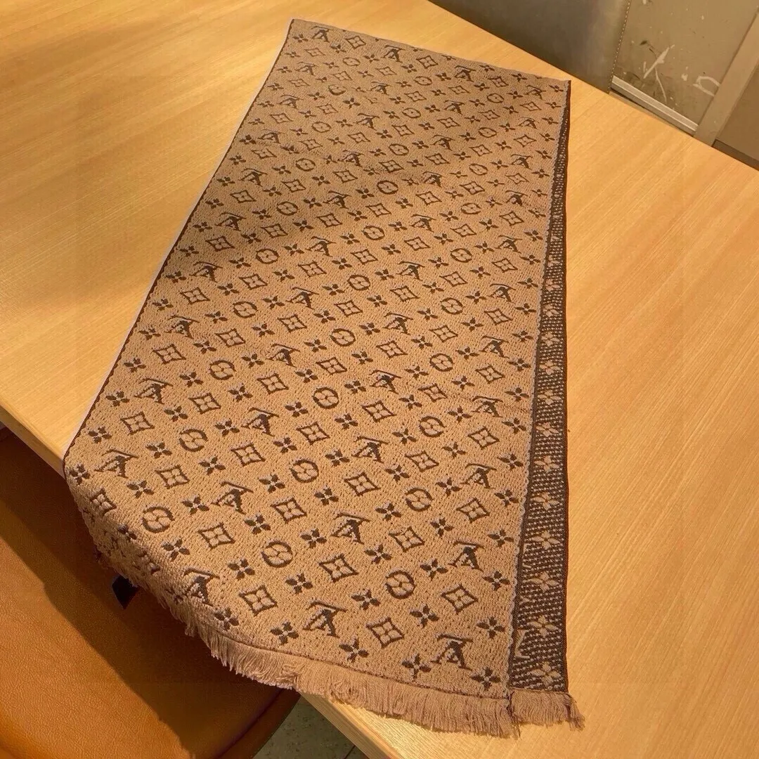 【2026】LV【LOUIS VUITTON   ルイヴィトン】スカーフ 35*180CM   241207