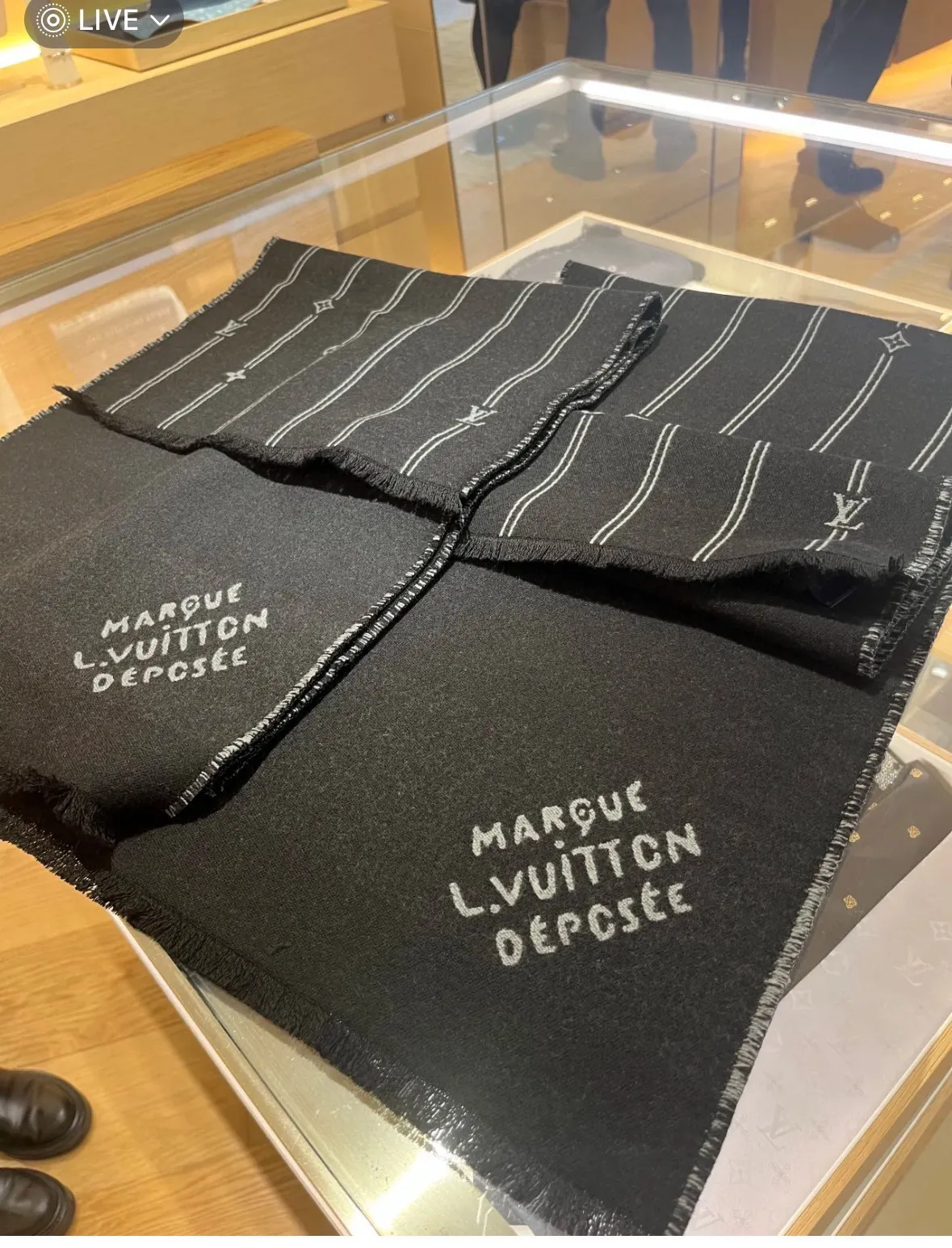 【2026】LV【LOUIS VUITTON   ルイヴィトン】スカーフ 35*172CM   241207