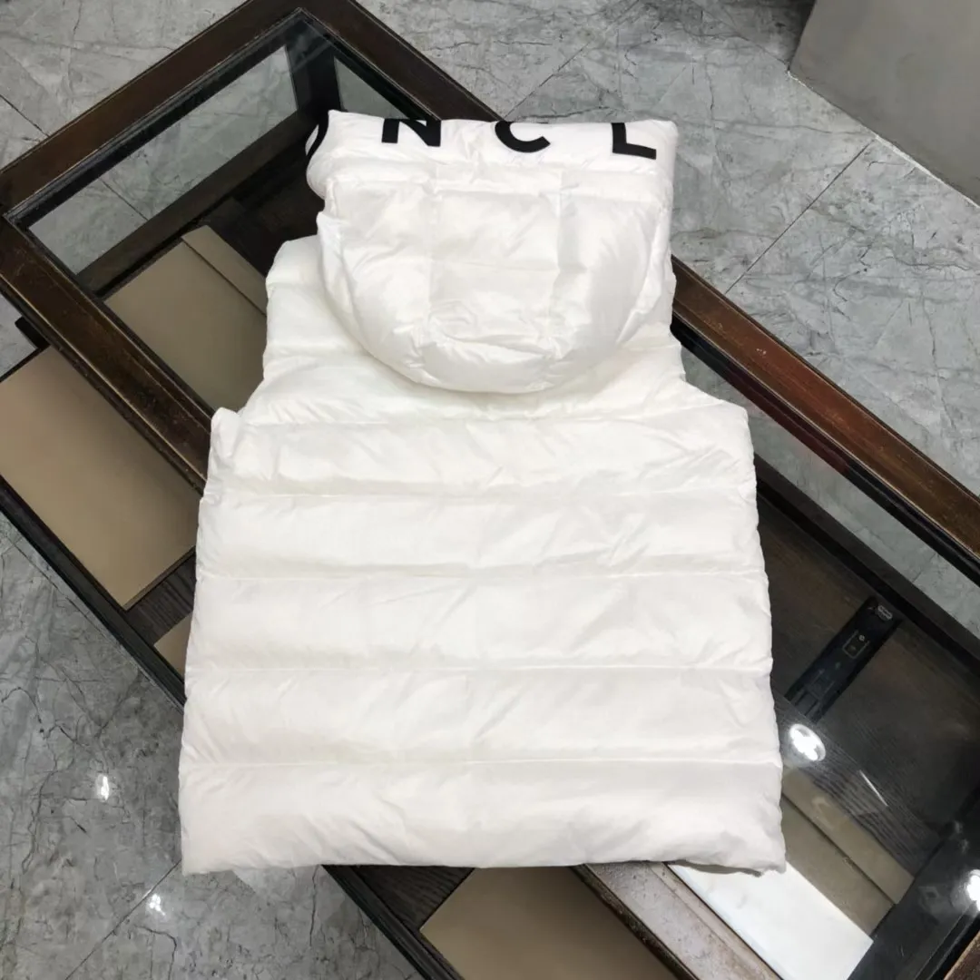 【2026】【MONCLER 公式旗艦店】モンクレール  ダウンベスト好評に付き再入荷！ 241207
