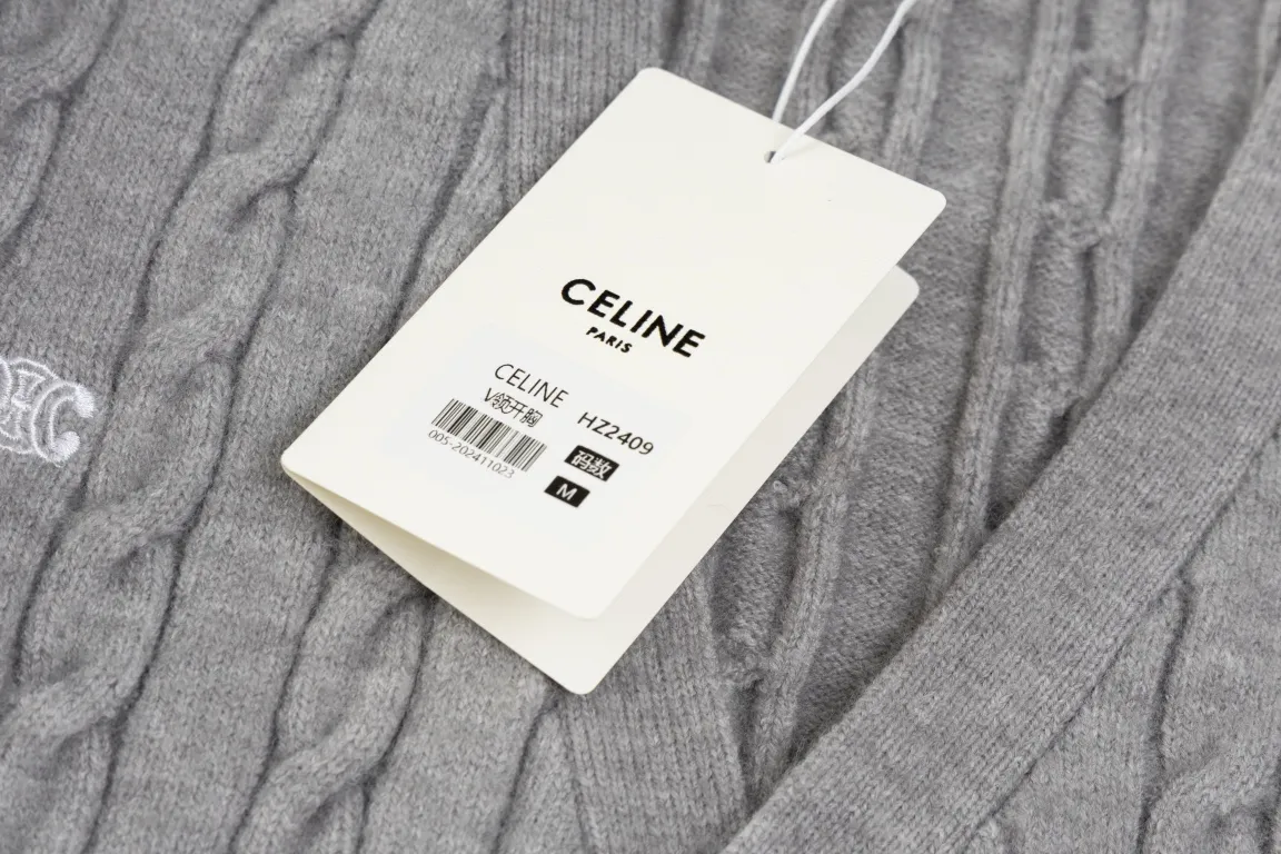 【2026】【CELINE  公式旗艦店】セリーヌ  セーター好評に付き再入荷！241128