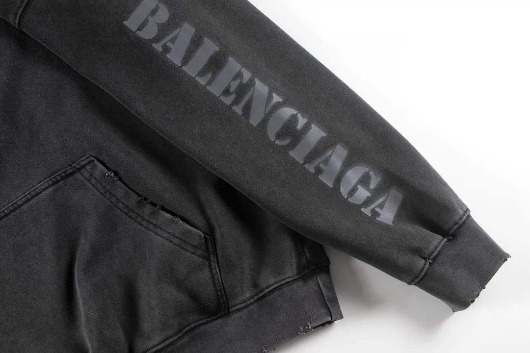 【2026】【BALENCIAGA 公式旗艦店】バレンシアガ パーカースウェット ご好評に付き再入荷！241127