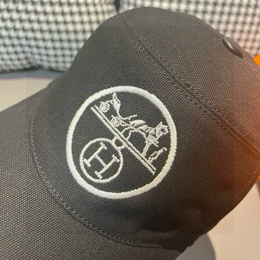 【2026】【HERMES  エルメス 】【数量限定】 野球帽 / ハット  241126