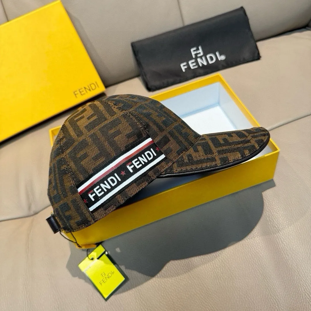 【2026】【FENDI  フェンディ】【数量限定】 野球帽 / ハット   241125