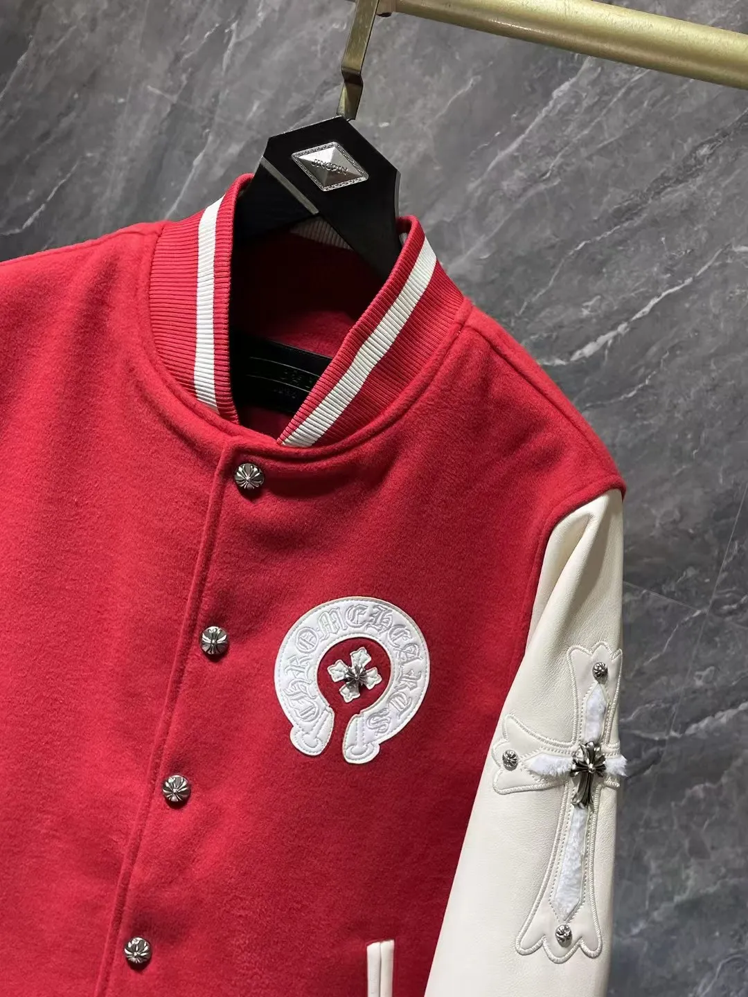 【2026】 【CHROME HEARTS】クロムハーツ  ジャケット着ご好評に付き再入荷！241125