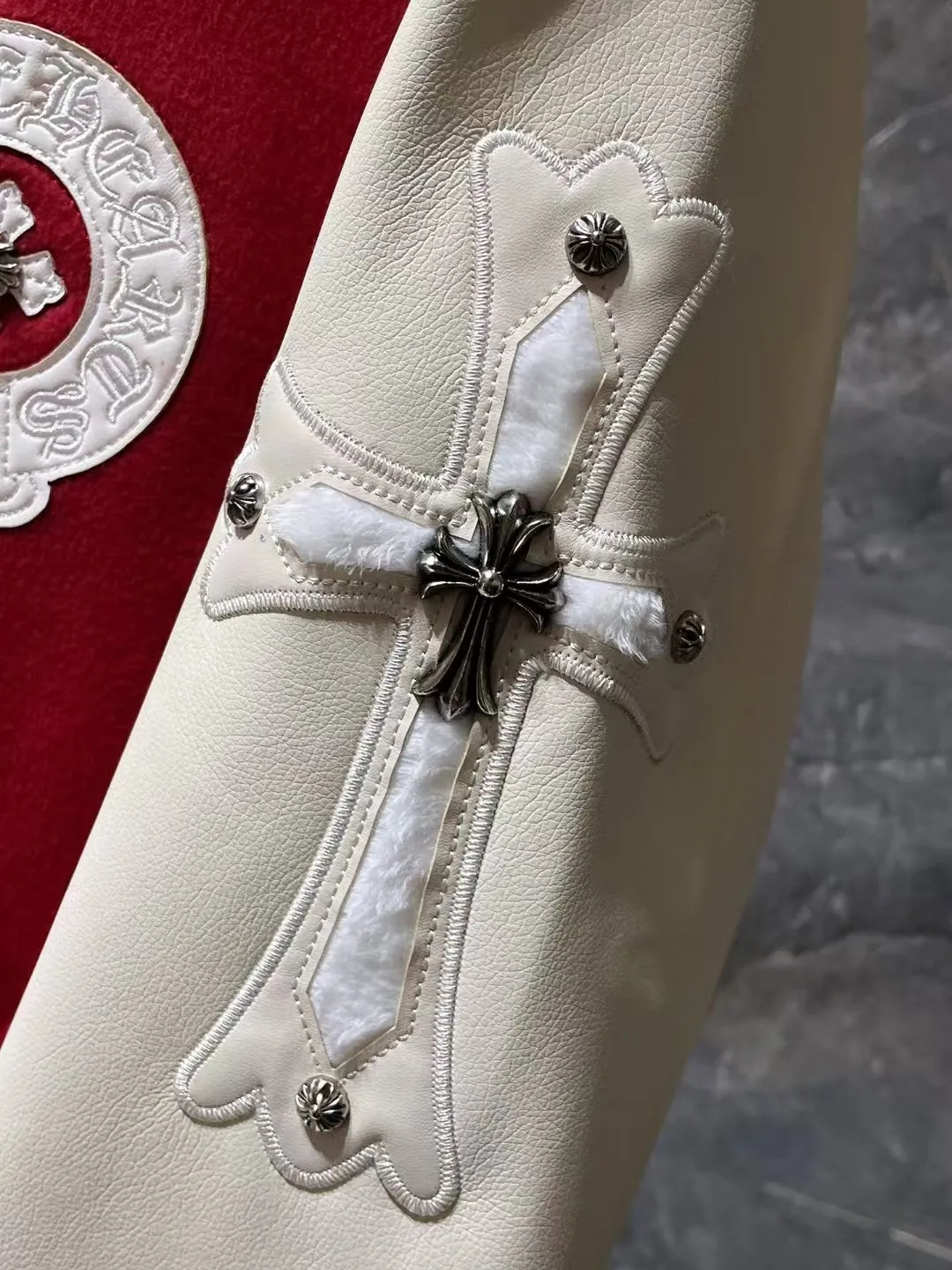 【2026】 【CHROME HEARTS】クロムハーツ  ジャケット着ご好評に付き再入荷！241125