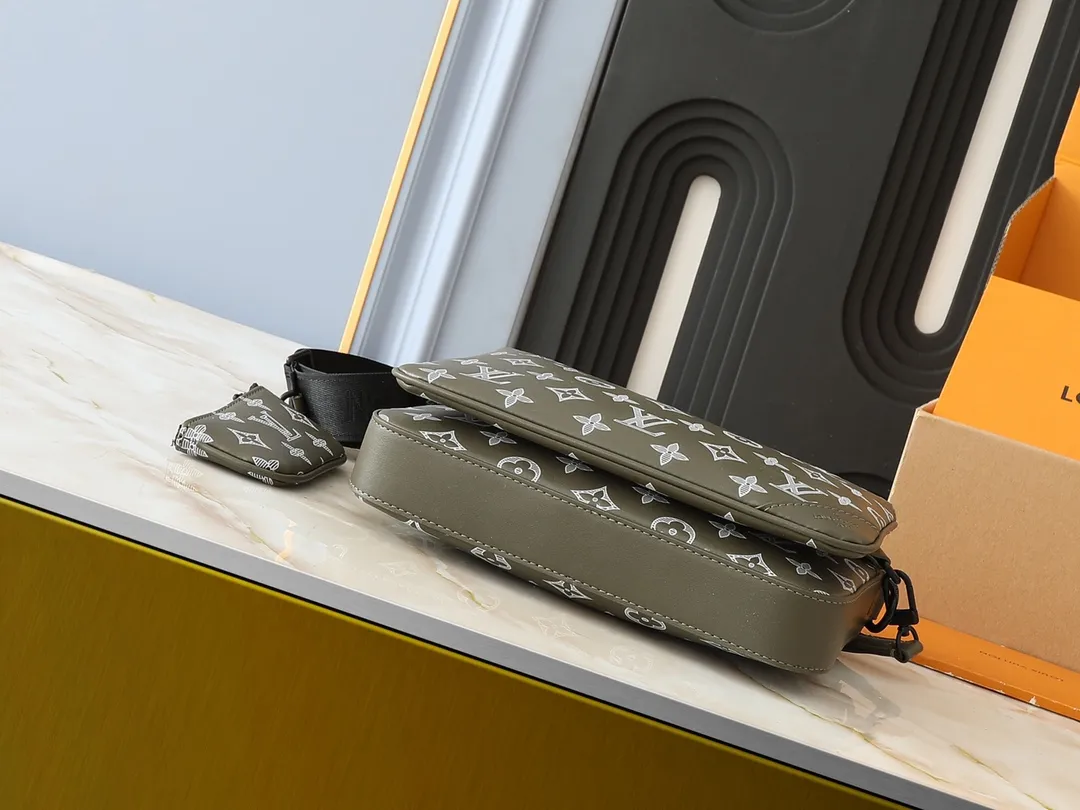 【2026】 LV【LOUIS VUITTON 公式旗艦店】ルイヴィトン  斜めがけバッグ当日出荷 好評に付き再入荷！25*18.5*7CM  241125