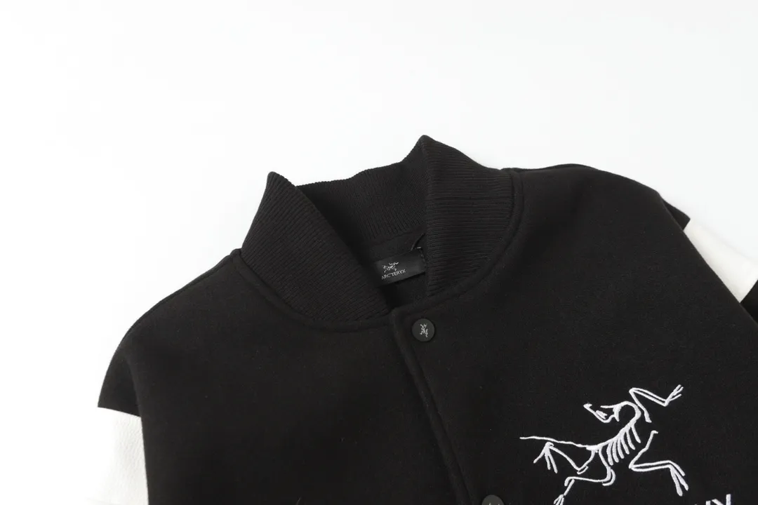 【2026】【ARCTERYX  公式旗艦店】アークテリクス  ジャケット着  スウェット ご好評に付き再入荷！241123
