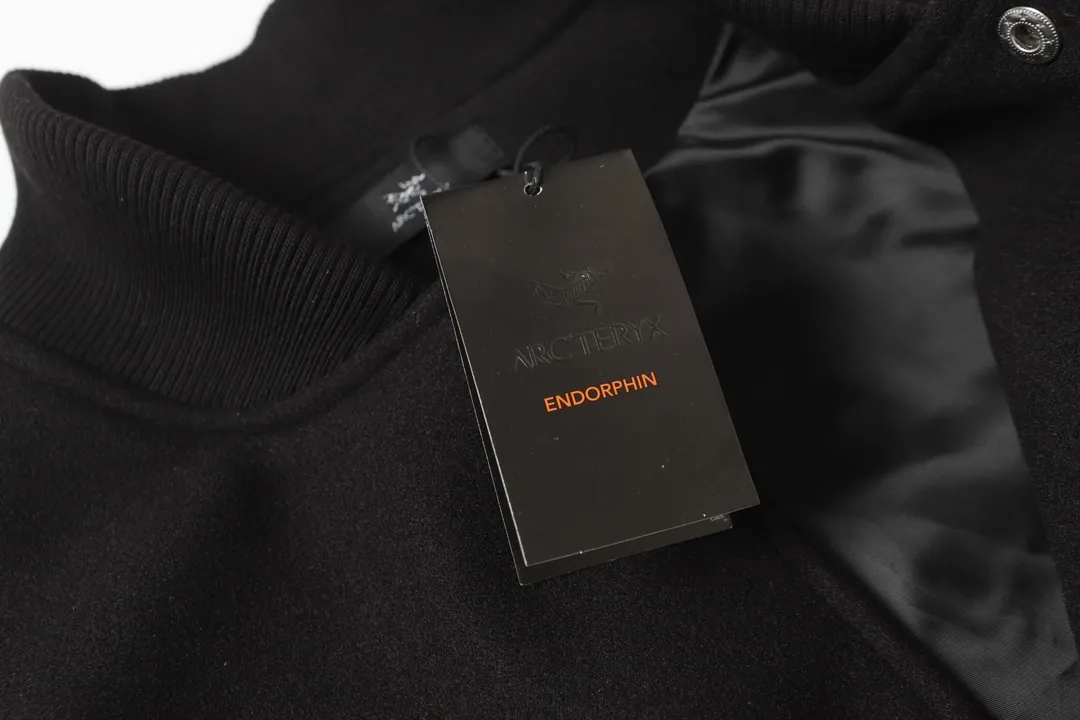 【2026】【ARCTERYX  公式旗艦店】アークテリクス  ジャケット着  スウェット ご好評に付き再入荷！241123