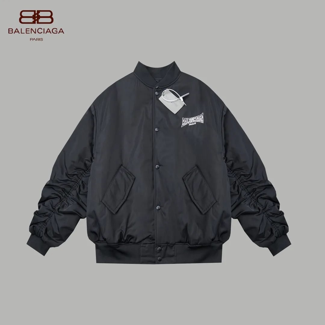 【2026】【BALENCIAGA  公式旗艦店】バレンシアガ    ジャケット着 好評に付き再入荷！241119