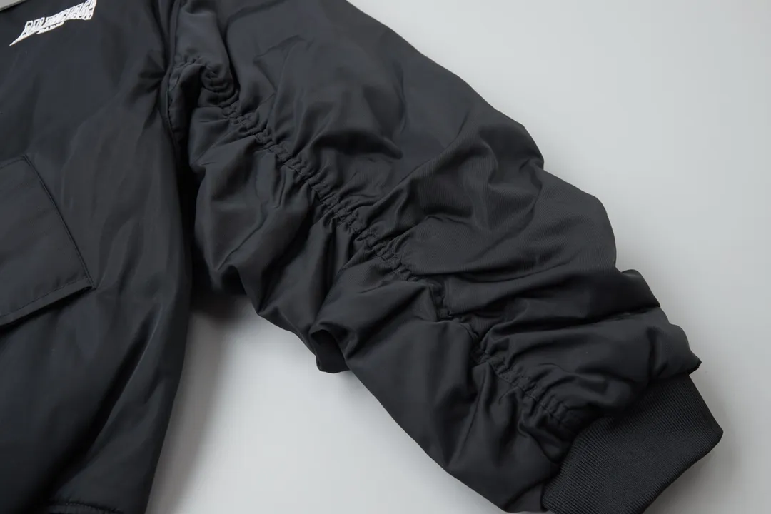 【2026】【BALENCIAGA  公式旗艦店】バレンシアガ    ジャケット着 好評に付き再入荷！241119