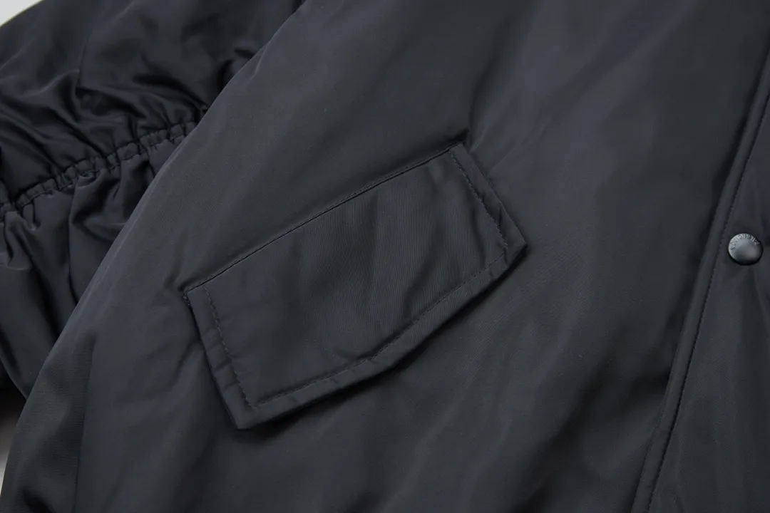 【2026】【BALENCIAGA  公式旗艦店】バレンシアガ    ジャケット着 好評に付き再入荷！241119
