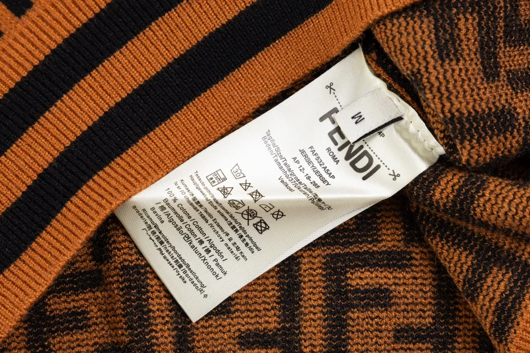 【2026】【FENDI 公式旗艦店】フェンディ   セーター好評に付き再入荷！ 241116