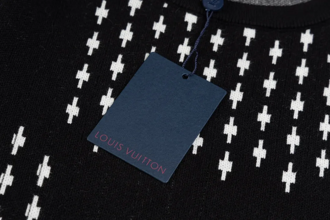 【2026】LV【LOUIS VUITTON 公式旗艦店】ルイヴィトン  セーター好評に付き再入荷！241115
