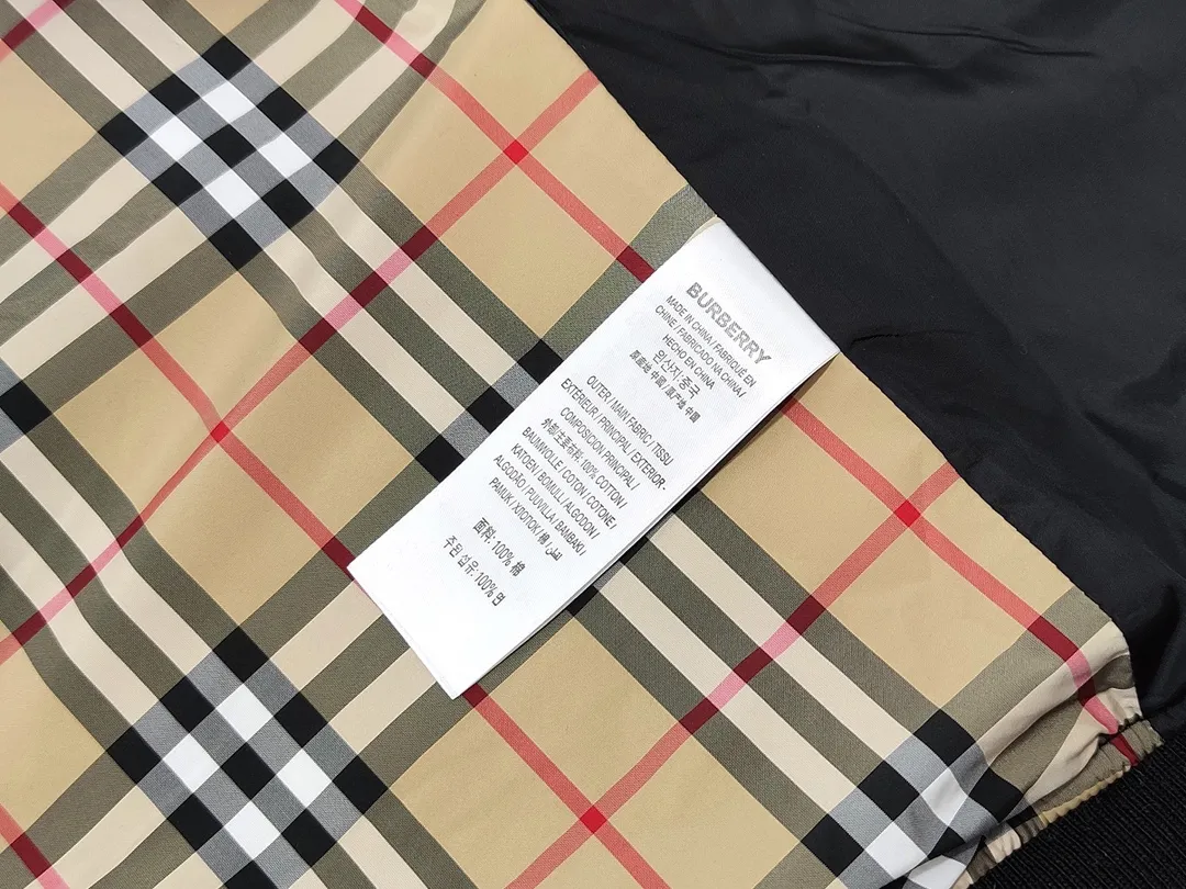 【2026】【BURBERRY  公式旗艦店】バーバリー   ジャケット着 好評に付き再入荷！241112