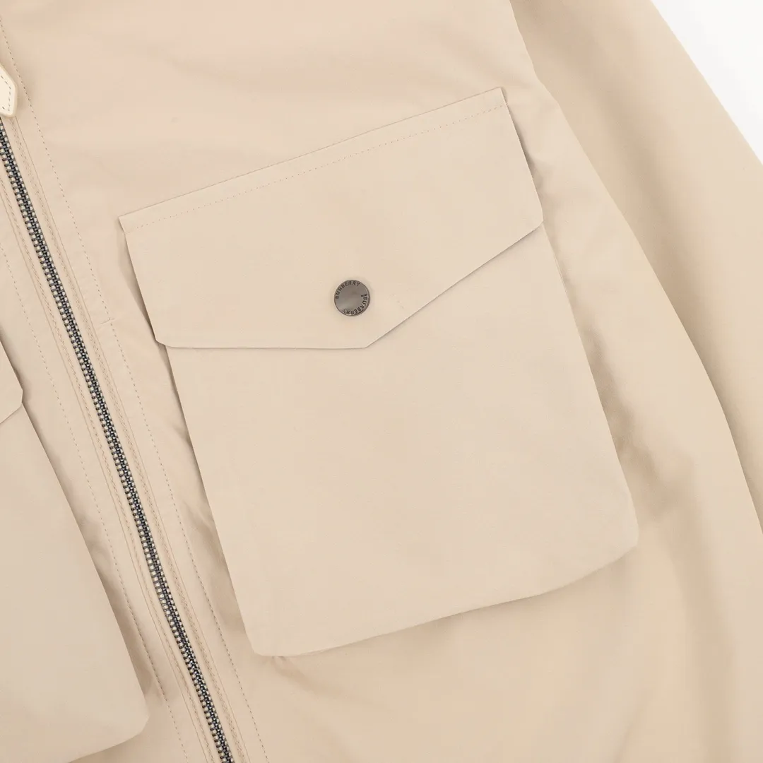 【2026】【BURBERRY  公式旗艦店】バーバリー   ジャケット着 好評に付き再入荷！241112