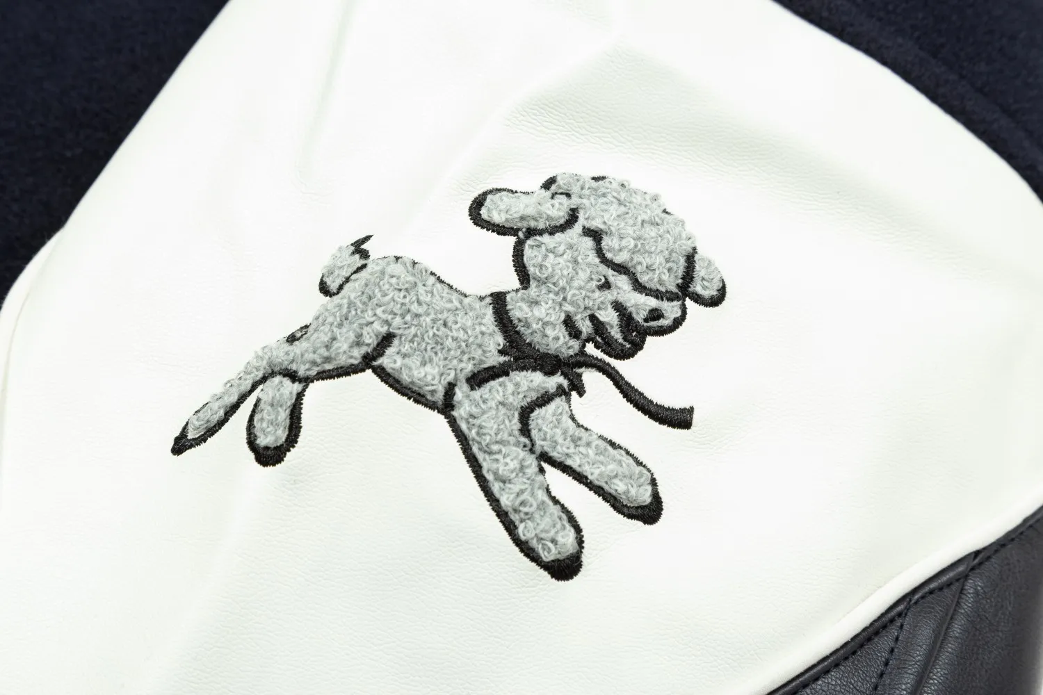 【2026】【CHANEL  公式旗艦店】シャネル   ジャケット着 好評に付き再入荷！241111