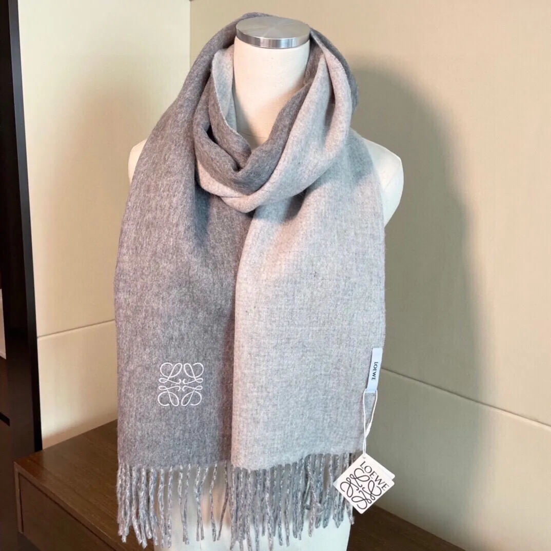 【2026】【LOEWE ロエベ】スカーフ32*180CM   241109