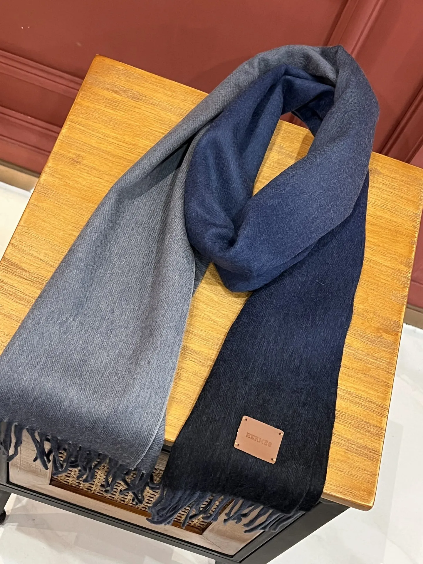 【2026】【HERMES エルメス 】スカーフ   32*190CM  241109
