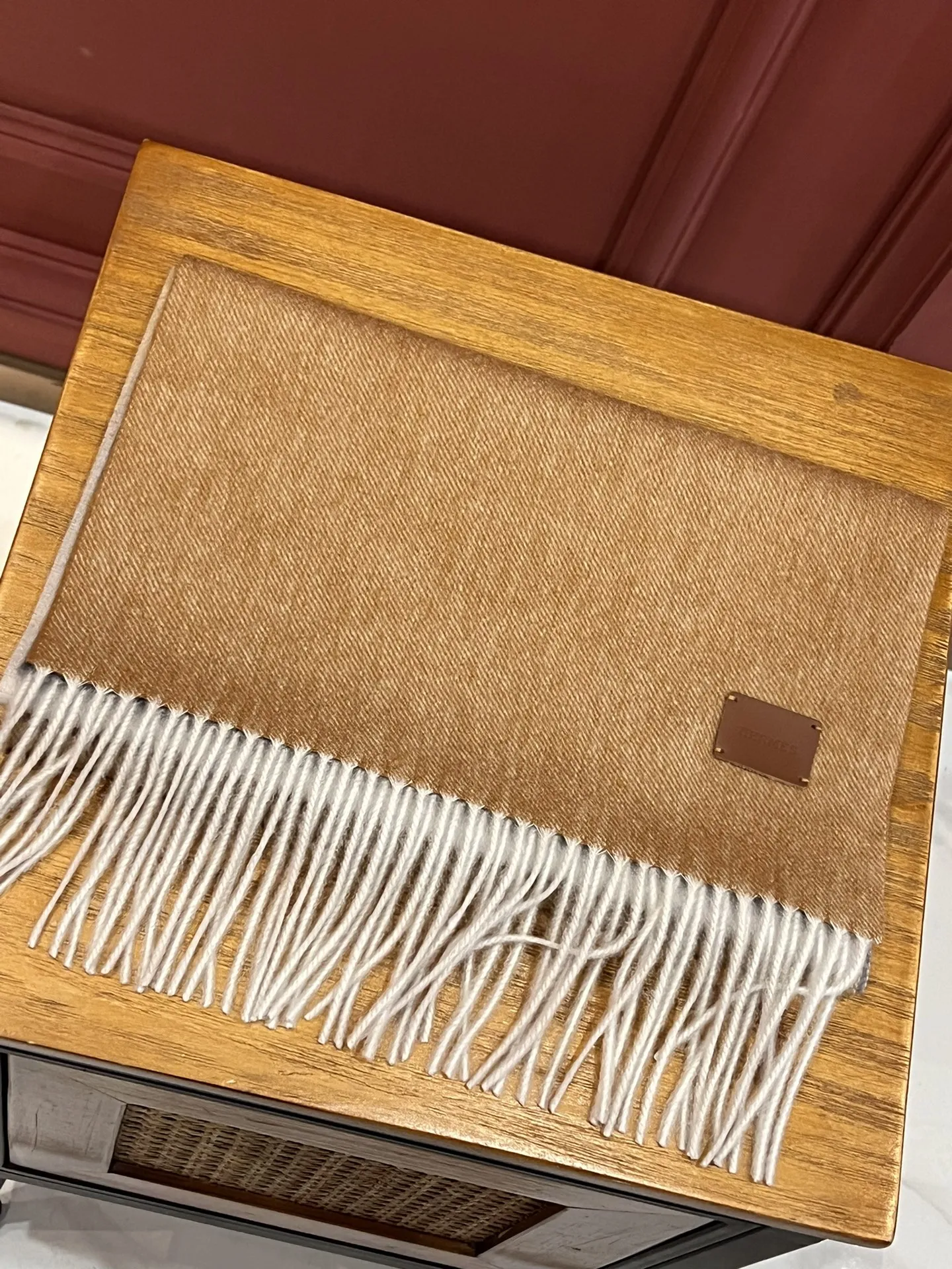 【2026】【HERMES エルメス 】スカーフ   32*190CM  241109