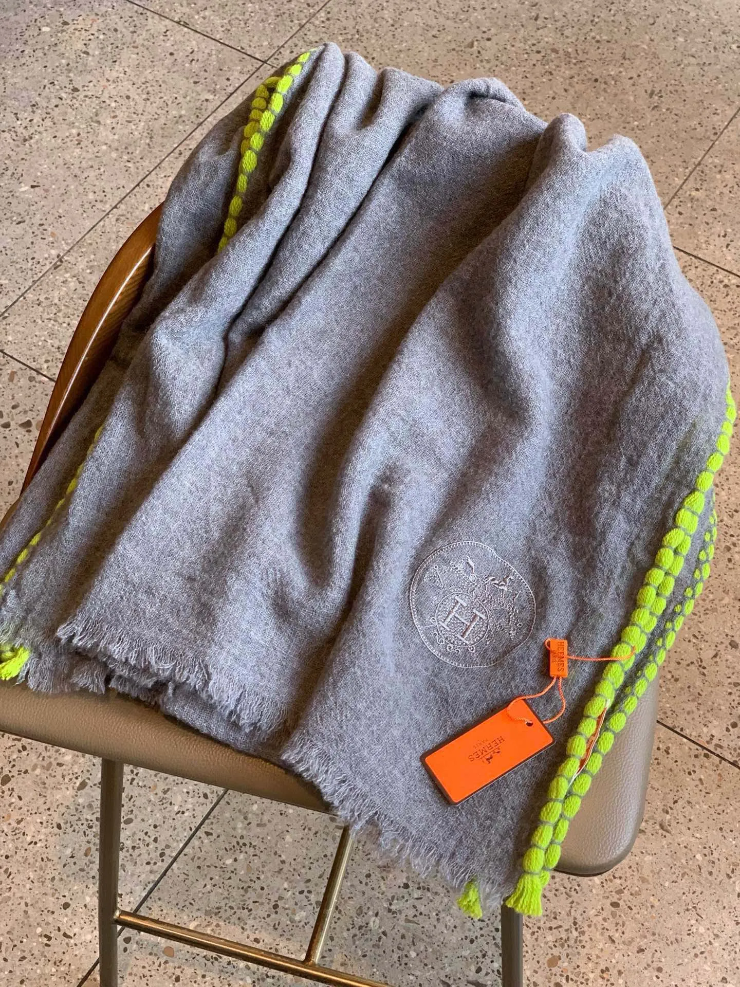 【2026】【HERMES エルメス 】スカーフ   180*70CM  241109
