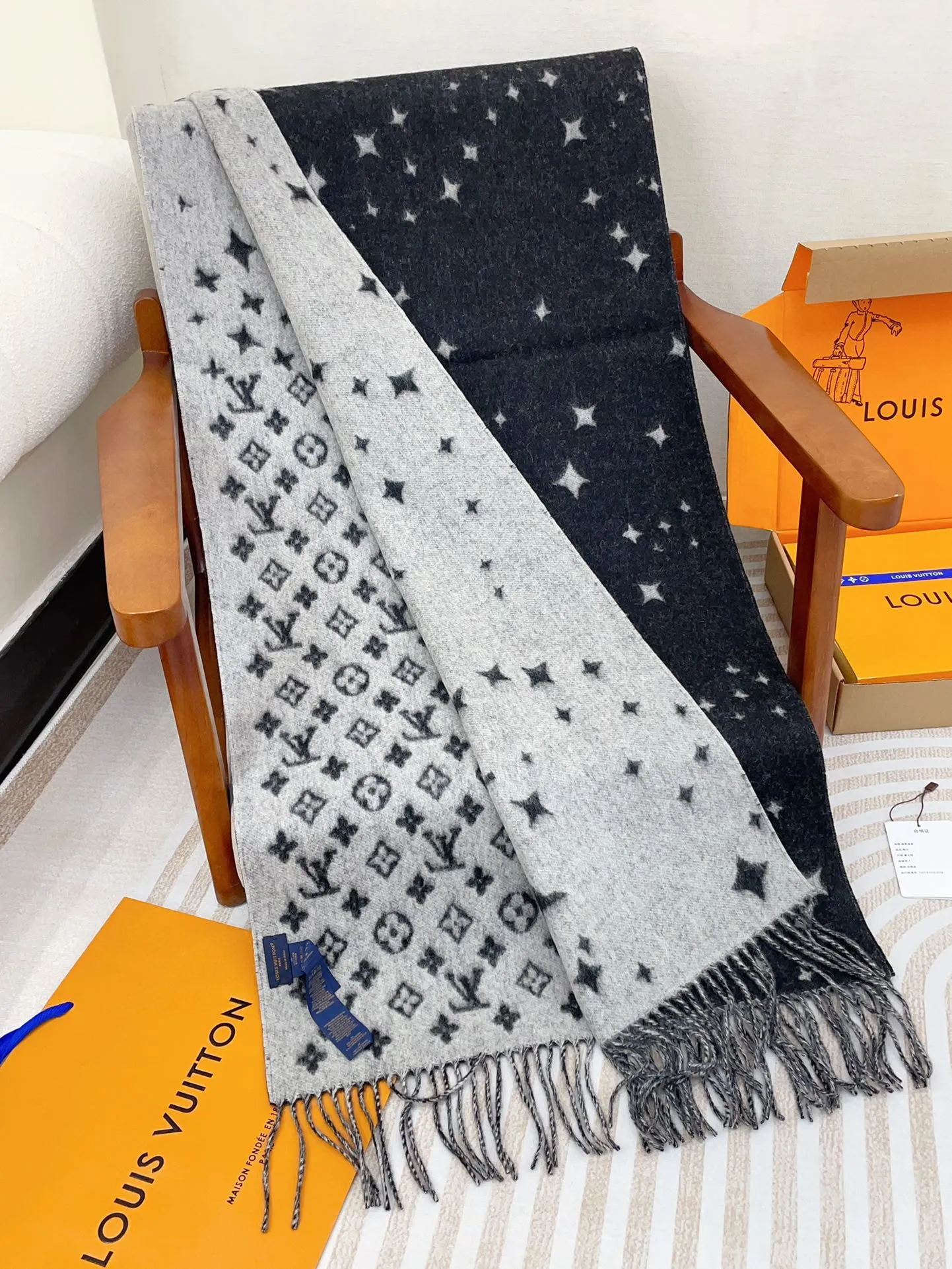 【2026】【LV LOUIS VUITTON ルイ·ヴィトン】 スカーフ 45*210cm  241107