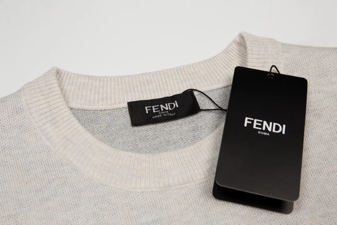 【2026】【FENDI  公式旗艦店】フェンディ セーター好評に付き再入荷！ 241101
